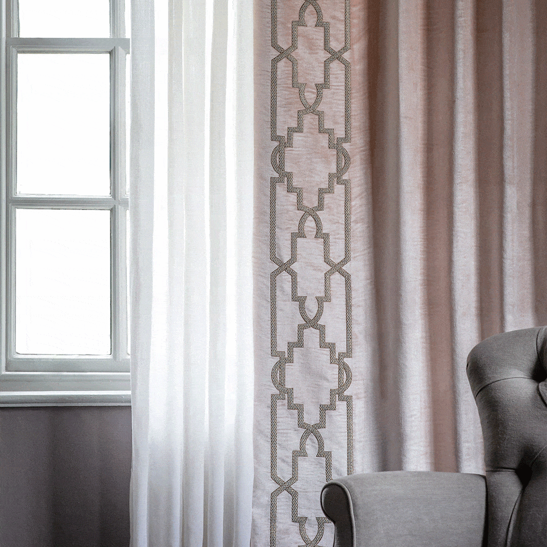 Aida on Capri silk velvet - Blush Aida on Capri silk velvet - Blush