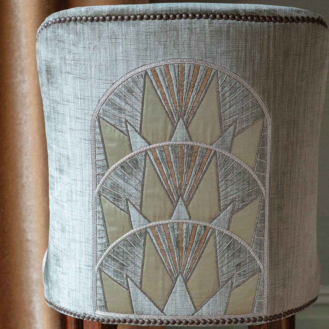 Rockefeller embroidery on Calypso dining chair in Como silk velvet - Moss