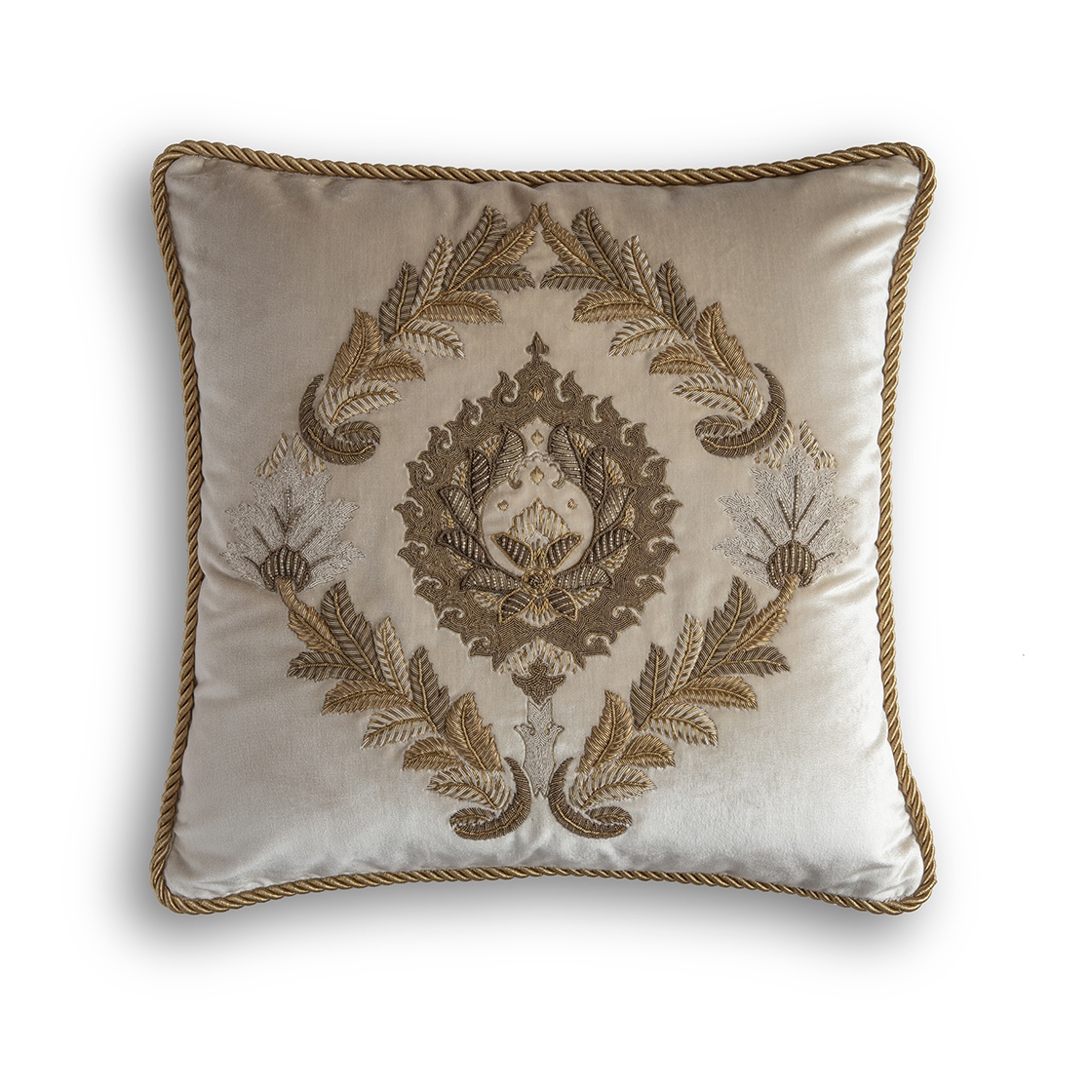 Rossini cushion in Capri silk velvet - Vanilla - Beaumont & Fletcher