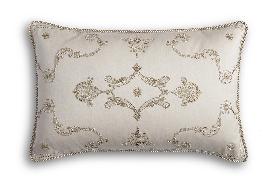 Tagore cushion in Eriskay wool - Sand Tagore cushion in Eriskay wool - Sand