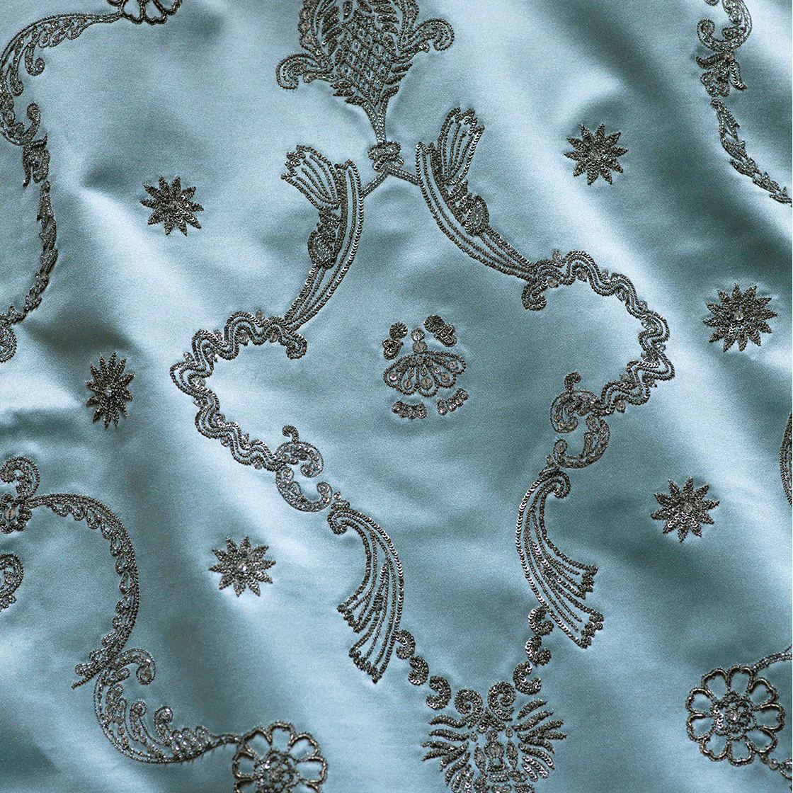 Tagore embroidery  in Silk satin - Blue
