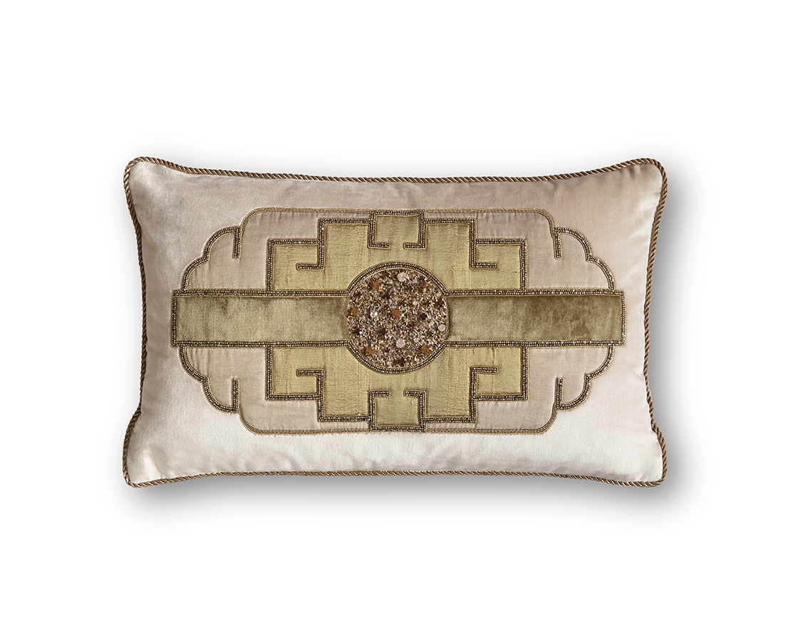 Tamburlaine cushion in Capri silk velvet - Blush - Beaumont & Fletcher