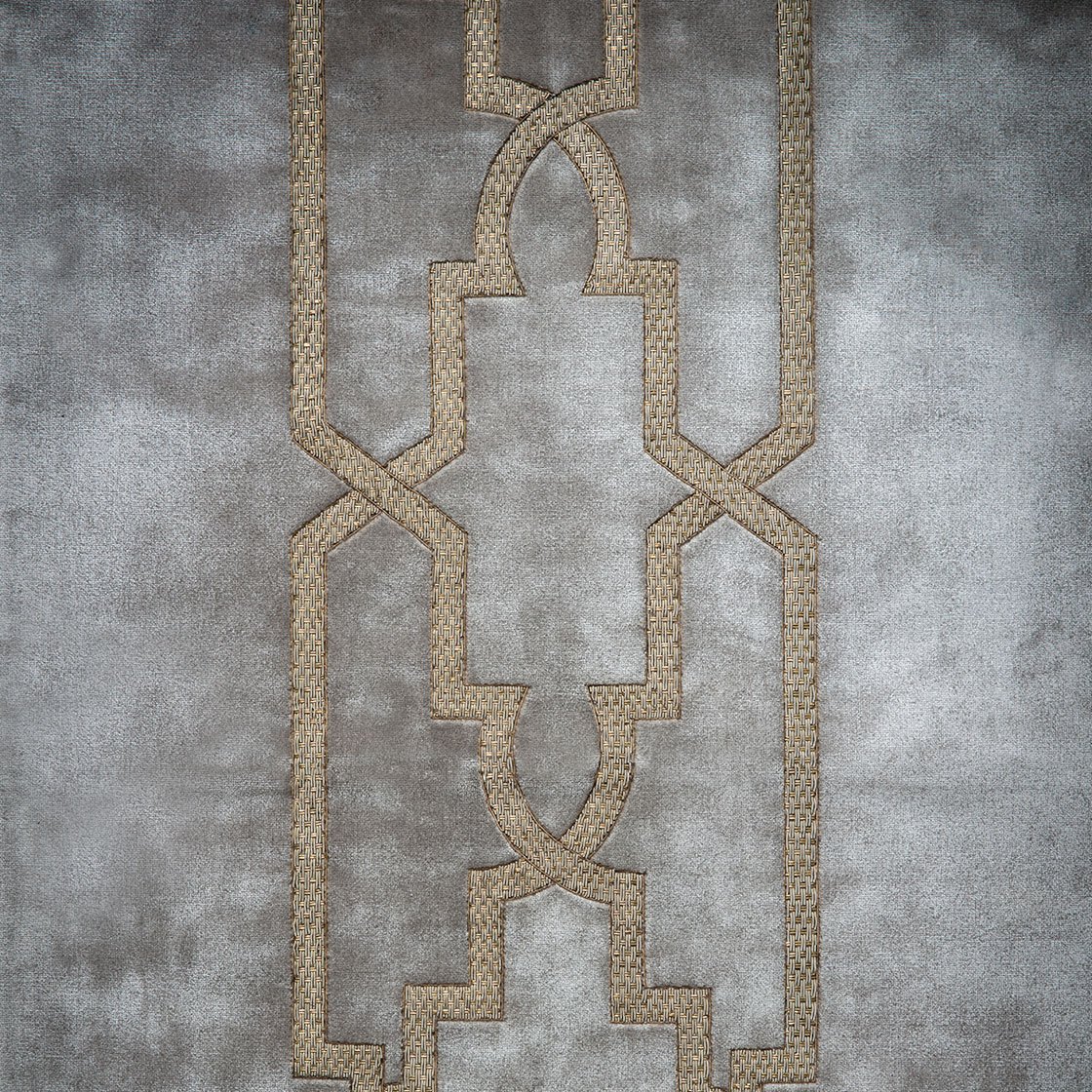 Aida embroidery on Capri silk velvet - Argent