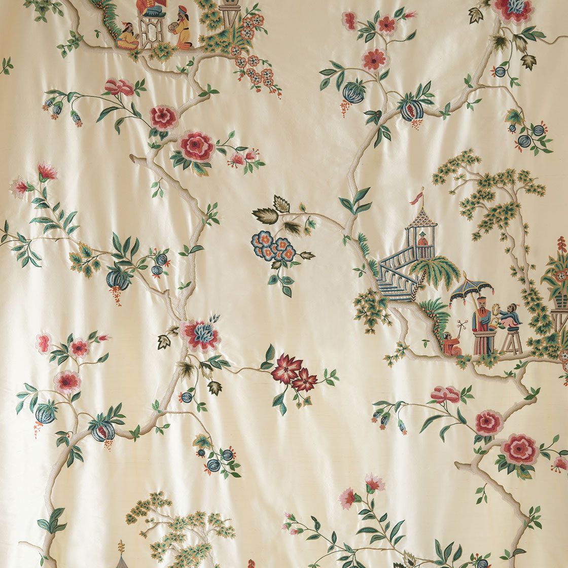 Cathay embroidery on Plain silk - Alabaster - Beaumont & Fletcher