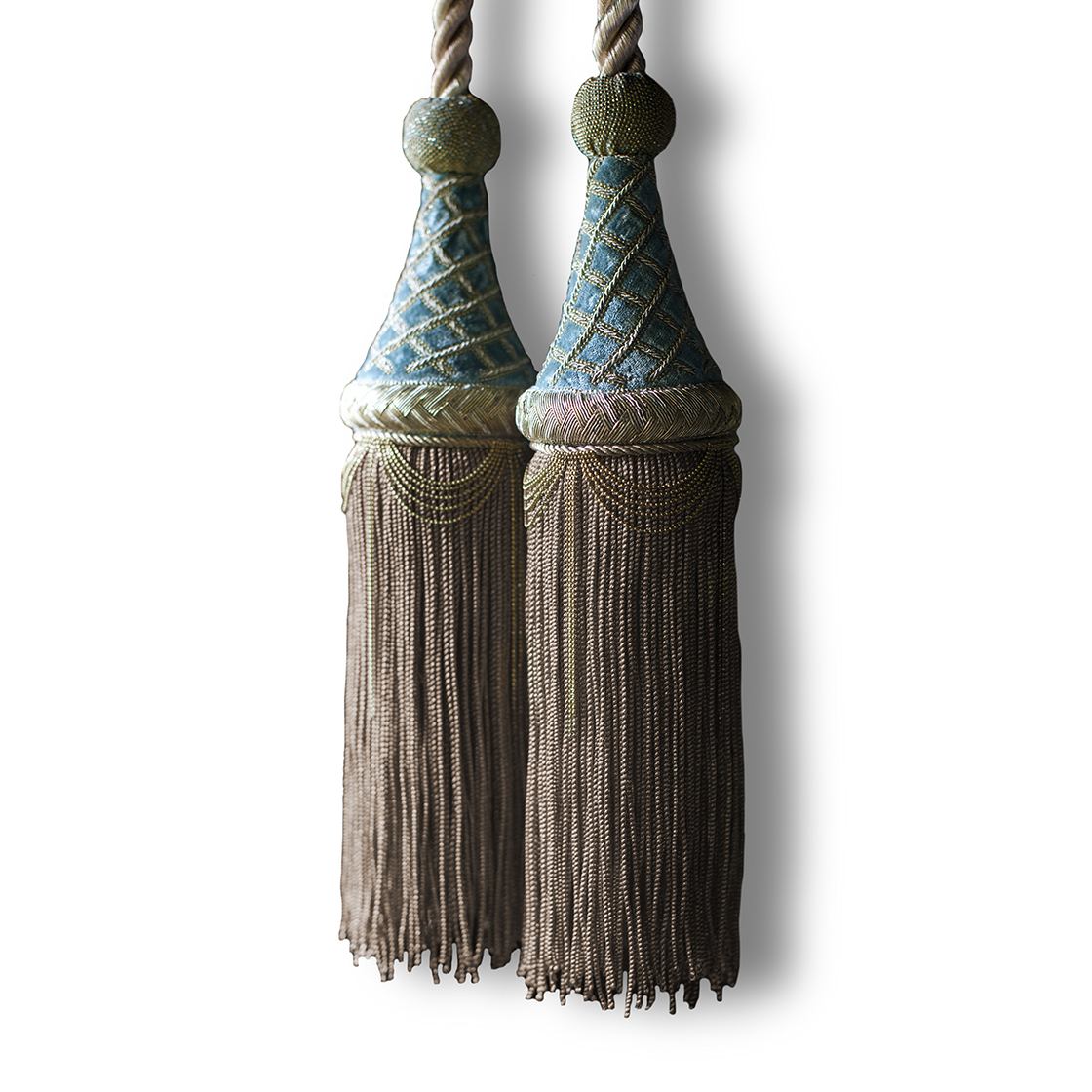 Desdemona Tie Back in Capri Silk Velvet - Wedgewood - Beaumont & Fletcher - Beaumont & Fletcher