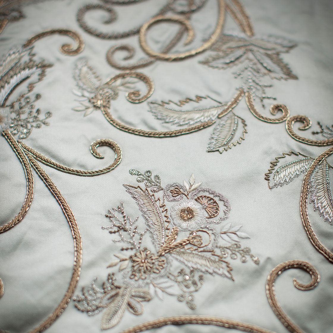 Papageno embroidery in Plain satin - Light sage Papageno embroidery in Plain satin - Light sage