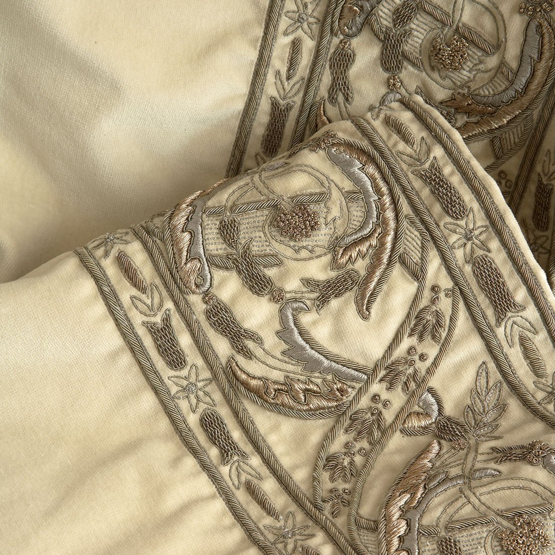 Racine embroidery in Cotton velvet - Ivory