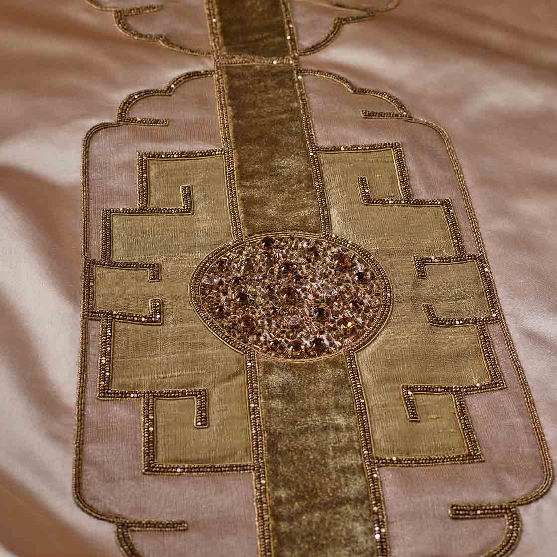 Tamburlaine embroidery in Lagan Silk - Sugared Almond Tamburlaine embroidery in Lagan Silk - Sugared Almond