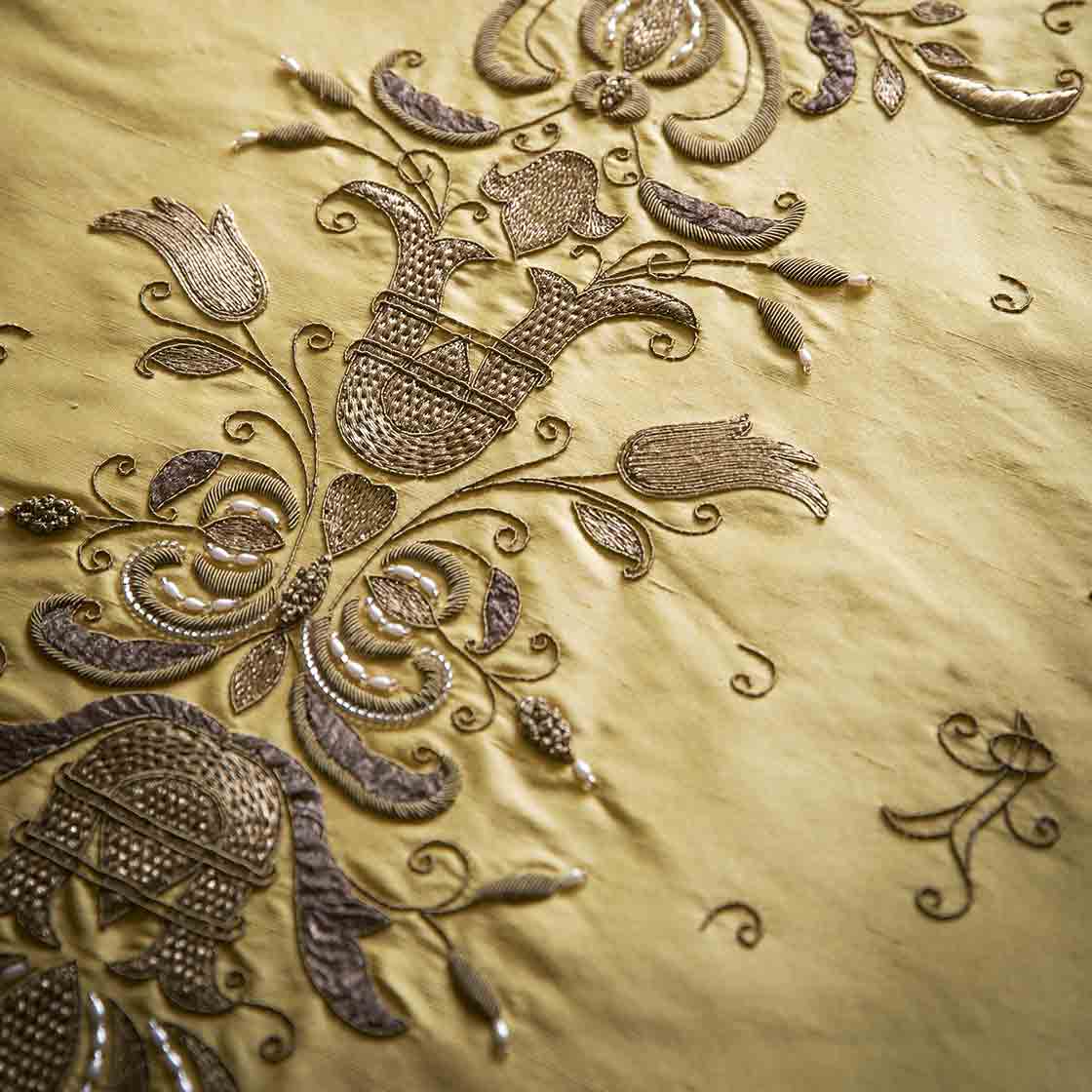 Zola embroidery in Regal silk - Mirabelle - Beaumont & Fletcher