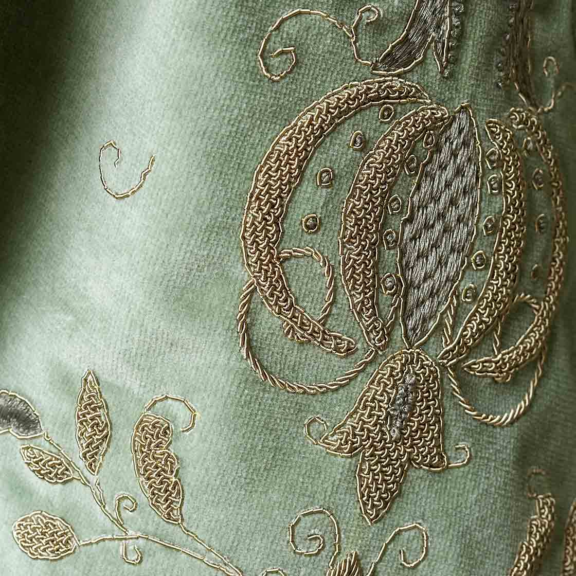 Zola embroidery in Capri Silk Velvet - Pistachio Zola embroidery in Capri Silk Velvet - Pistachio