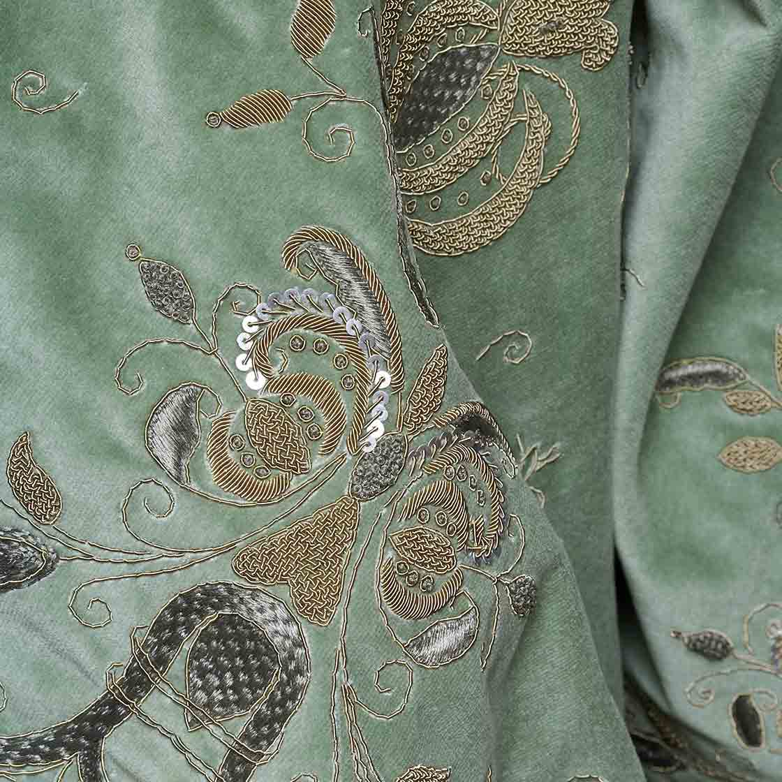 Zola embroidery in Capri Silk Velvet - Pistachio Zola embroidery in Capri Silk Velvet - Pistachio