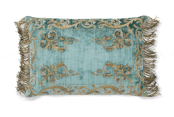 Calista cushion in Como silk velvet - Teal