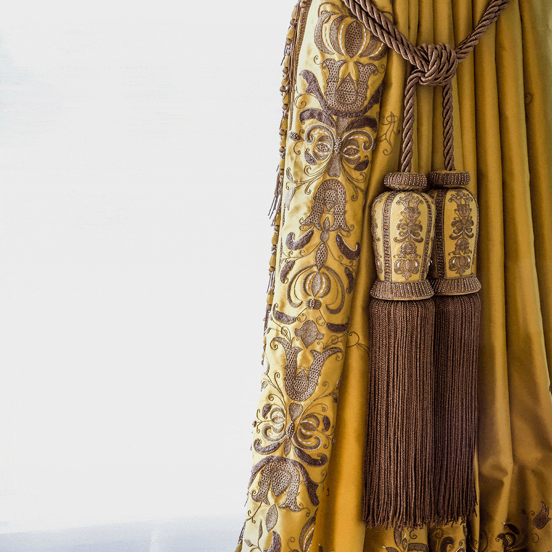 Mirabelle tie back in Boyne silk - Mirabelle - Beaumont & Fletcher Mirabelle tie back in Boyne silk - Mirabelle - Beaumont & Fletcher