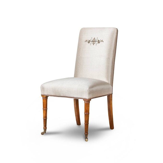 Pavilion side dining chair with Cellini embroidery in Lagan silk - Oyster
