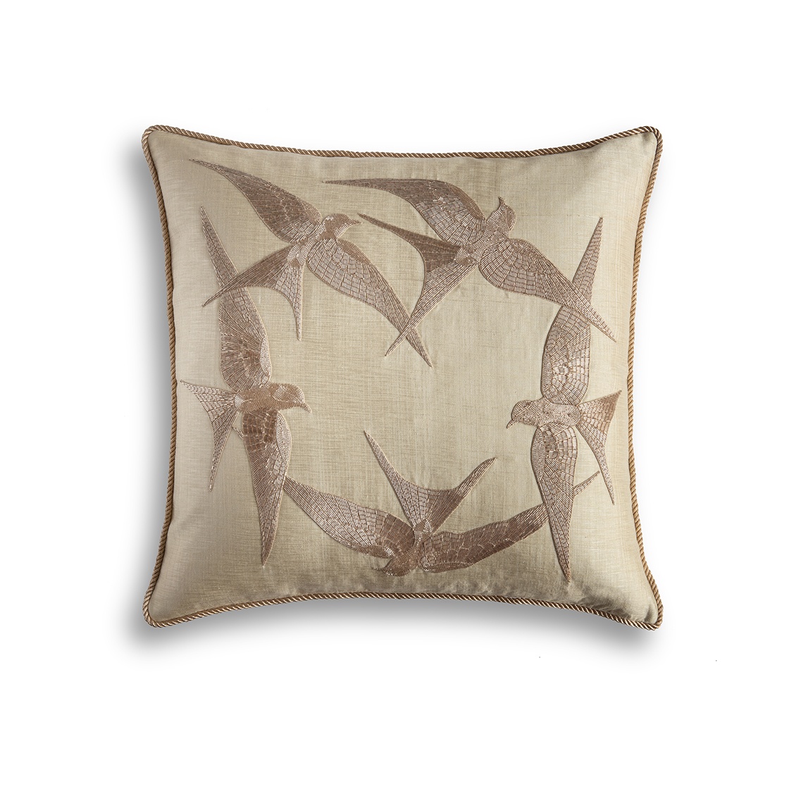 Elvira cushion in Lagan silk - Light gold Elvira cushion in Lagan silk - Light gold