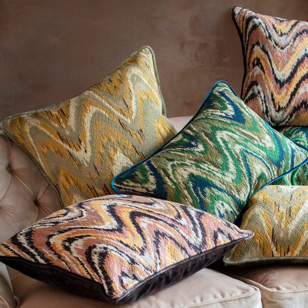 Kyma cushion collection