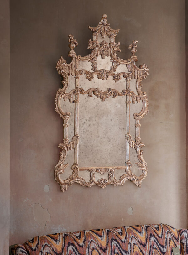 Chinoiserie mirror in Distressed silver