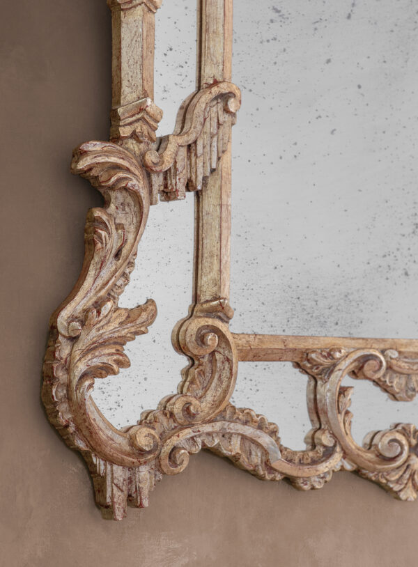 Chinoiserie mirror in Distressed silver