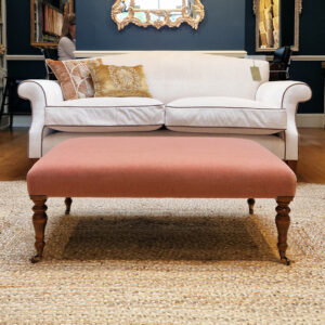 Victorian footstool in Solesino mohair - Rose