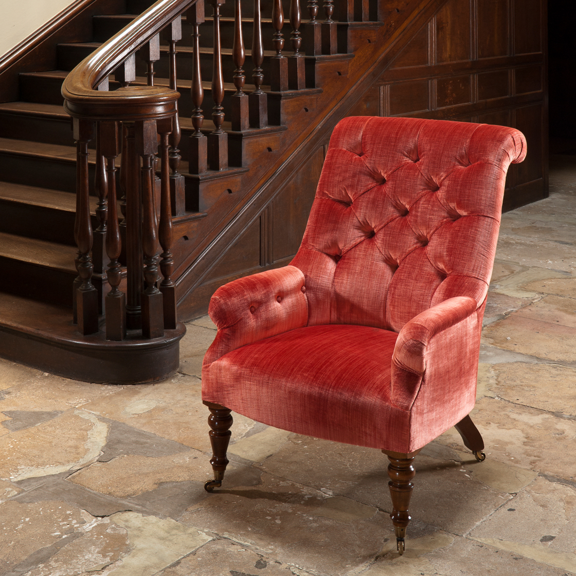 Waterford chair in Como silk velvet - Pompeiian red